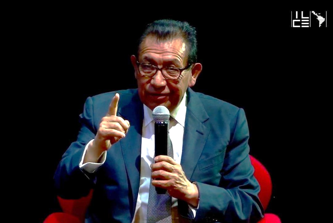 Presenta Rector de la UATx atributos del modelo universitario en Seminario de Filosofía de la Educación del ILCE